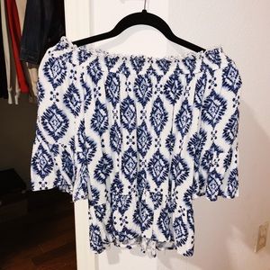 ‼️RARE‼️ American Eagle off shoulder blouse